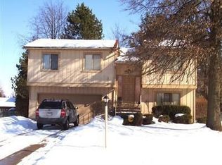 1201 Kirkwall Dr, Akron, OH 44321