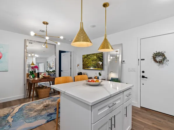 41 Beacon Avenue image 7 of 21