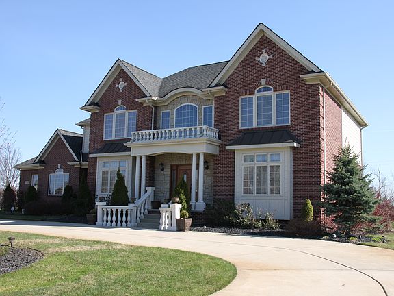 Circular driveway