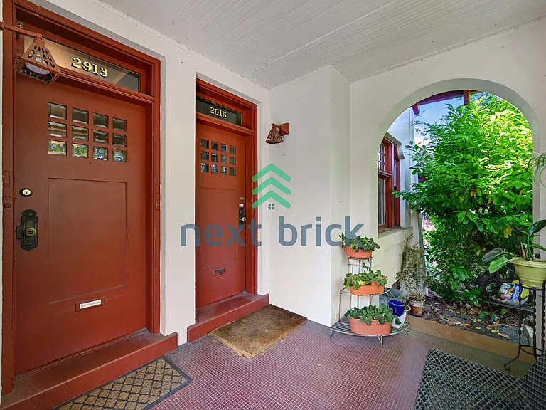 2913 Franklin Ave E #B — Photo 3