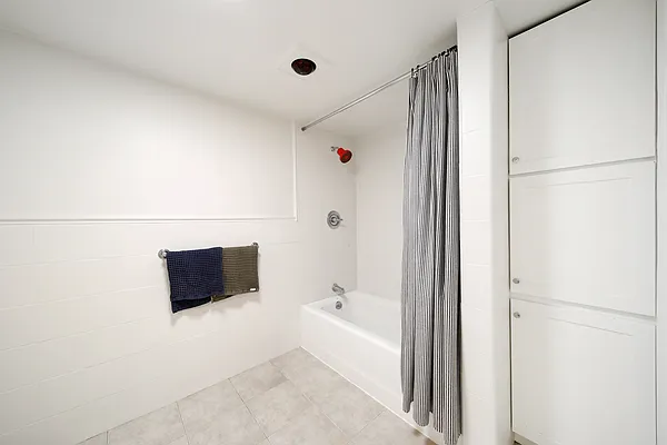 Rented by Owner | media 25