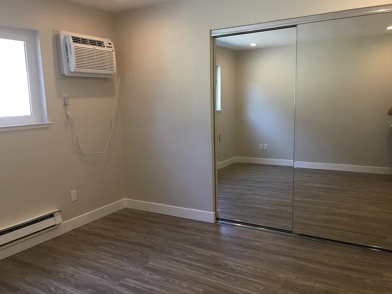 947 Azure St #2 — Photo 9