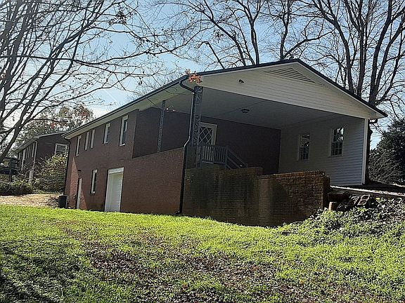 3rd image of 1914 Council Ave