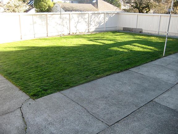 4th image of 1432 McGilvra Blvd E