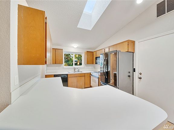 3rd image of 13212 119th Street Ct E