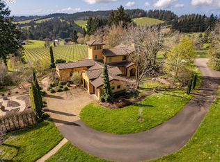 17001 NE Fairview Dr, Dundee, OR