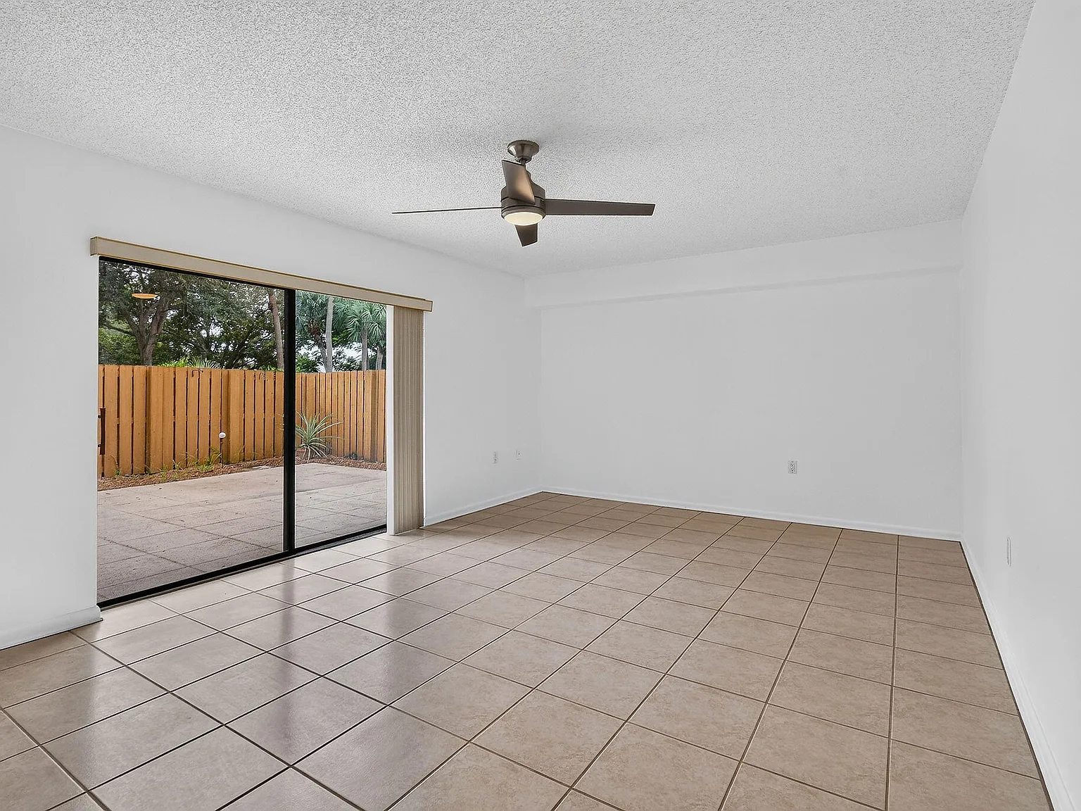 2 bed, 2.5 bath, 1236 sqft, $2,750 — Photo 4