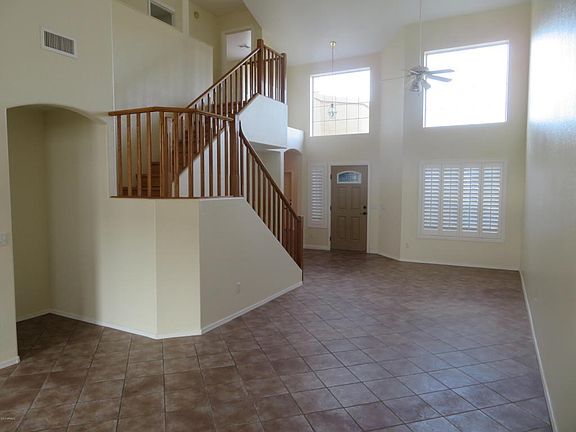 BEAUTIFUL STAIR CASE