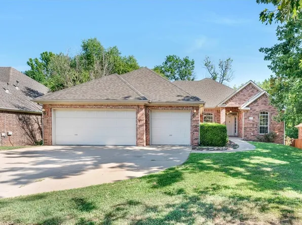 4180 W Morning Mist Dr, Fayetteville, AR 72704