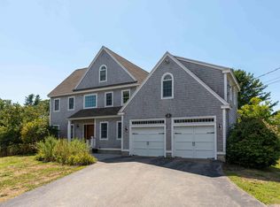 5 River Farm Rd, York, ME 03909