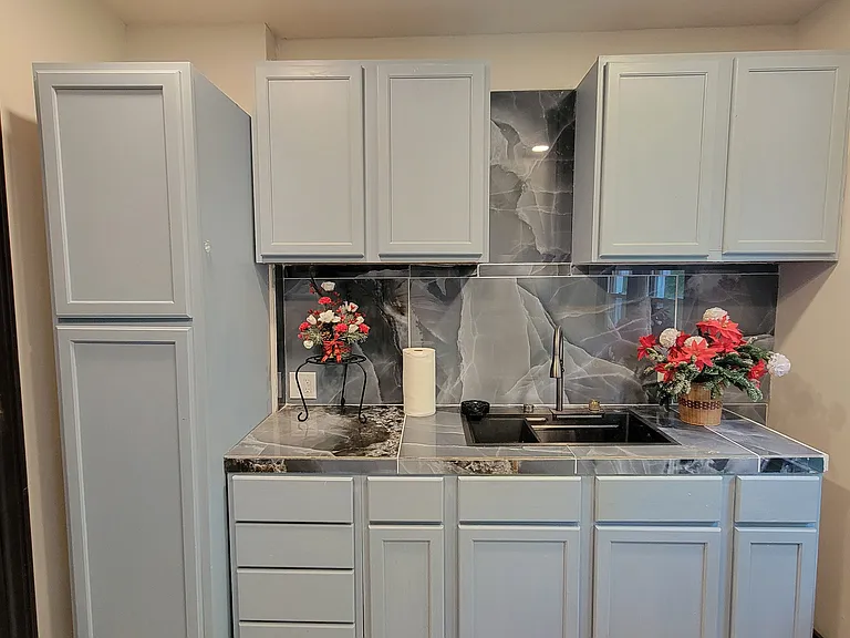 435A W Auer Ave — Photo 8