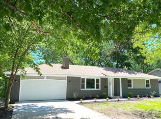 6619 Ballentine St, Shawnee, KS 66203
