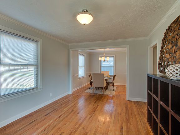5th image of 712 Skyview Dr