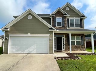37 E Swift Creek Rd, Fletcher, NC 28732
