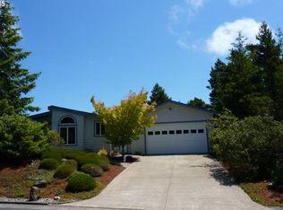 832 Munsel Creek Loop, Florence, OR 97439
