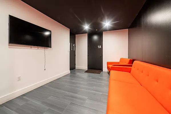 Rented by Twin Group | media 28