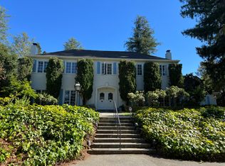 26070 W Fremont Rd, Los Altos Hills, CA 94022