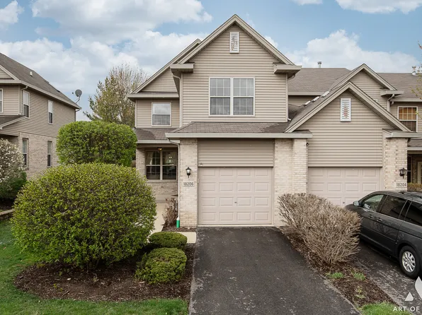 18206 Mansfield Dr, Tinley Park, IL 60487