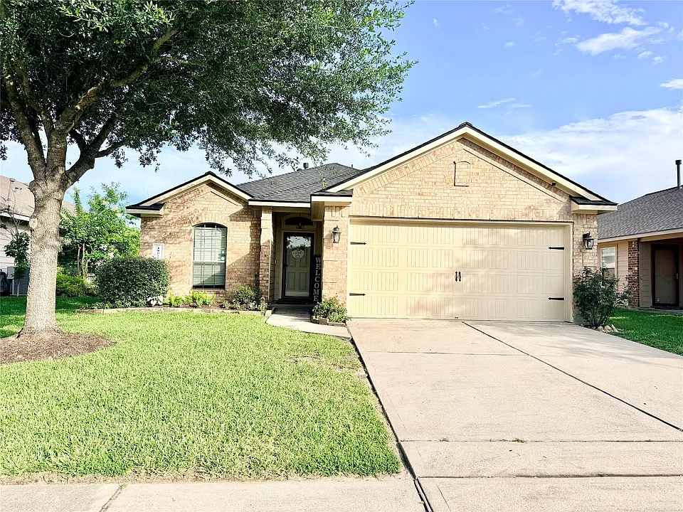 1807 Emerson Ridge Dr