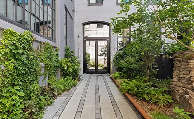 Rented by Stephen P. Wald | media 19