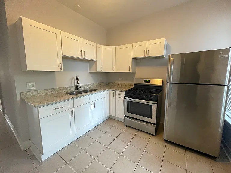 851 N Mozart St #2 — Photo 4