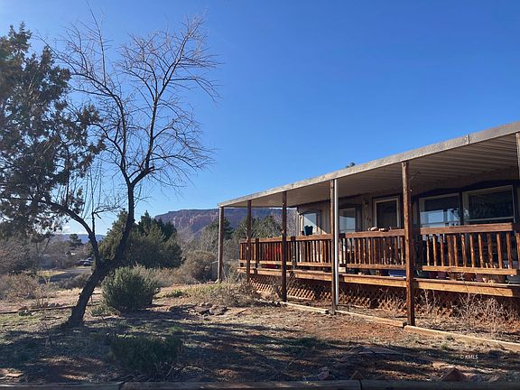 3rd image of 748 W Rider Dr