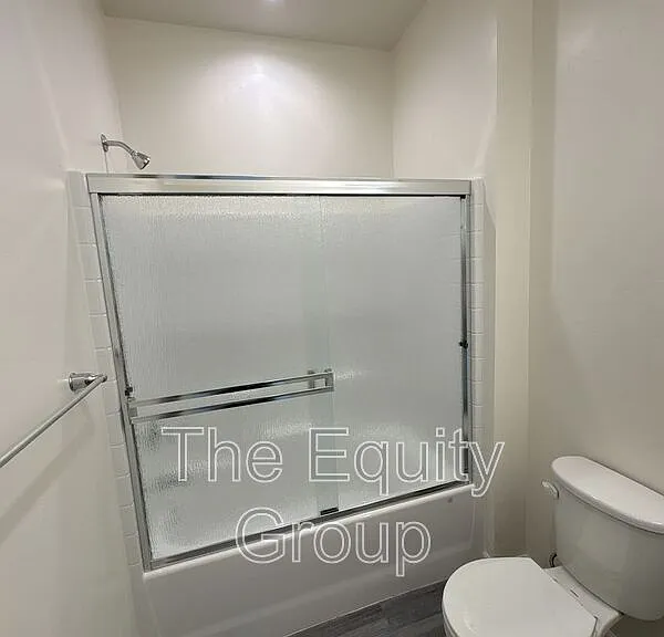 723 S Pinkham #101 — Photo 15