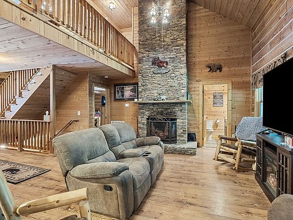 15th image of this home