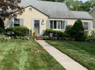 1220 Deerfield Ter, Linden, NJ 07036