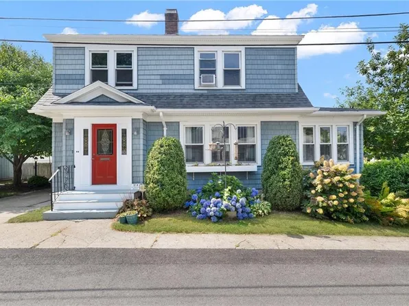 34 Rushton Dr, Cranston, RI 02905