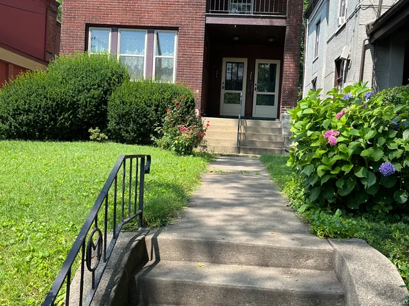 382 S Winebiddle St #1, Pittsburgh, PA 15224
