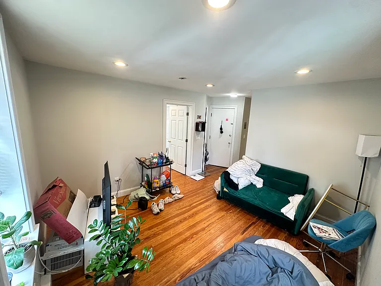 1139 Broadway #7 — Photo 2