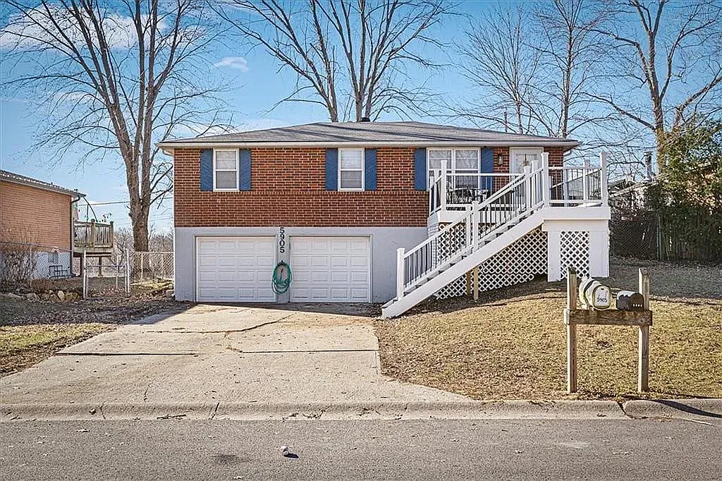 4 bed, 1512 sqft, $2,400 — Photo 1
