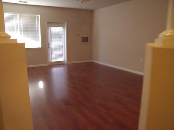 2nd image of 1610 Raena Dr Unit 304
