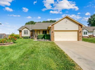 114 E Buckthorn Rd, Derby, KS 67037