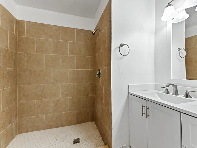 6041 10th Ave N #228 — Photo 14