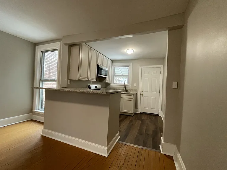 2644 W Lafayette Ave — Photo 39