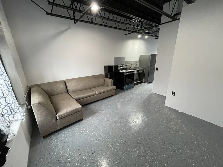 21 S Pershing Ave #1 — Photo 2