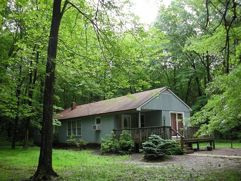 1st image of 1222 Crystal Ln