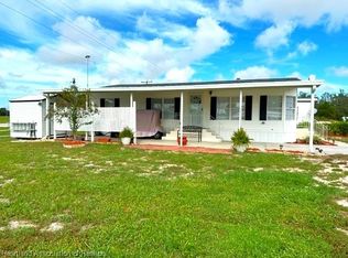 8413 Breeze Hill Dr, Lake Wales, FL 33898