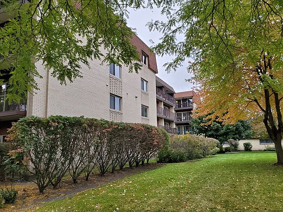 2nd image of 339 Home Ave APT 3E
