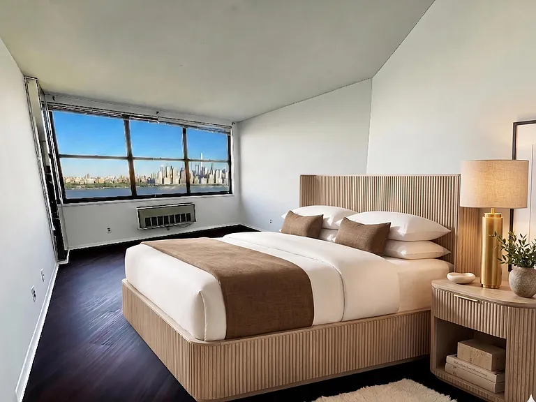 7002 Boulevard East #19C — Photo 11