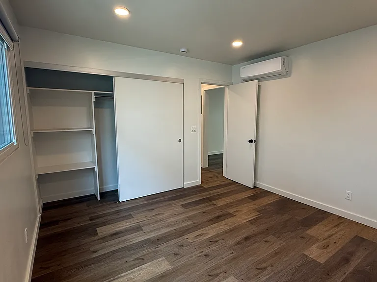 1156 N Madison Ave #7 — Photo 9