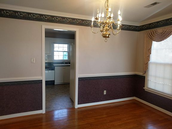 5th image of 11009 Old Cheshire Ln