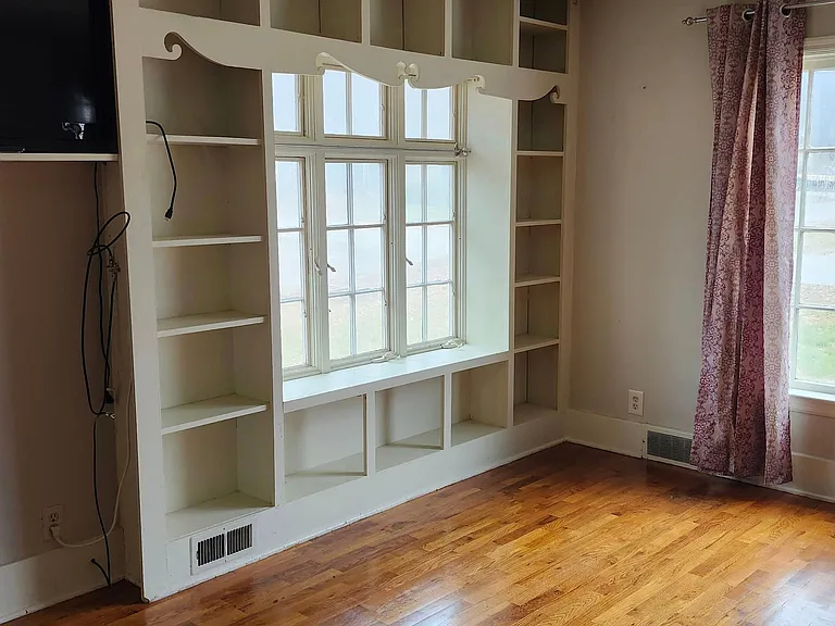 3200 Gene Field Rd #1 — Photo 15