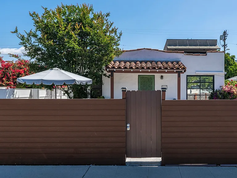 5512 Willowcrest Ave — Photo 16