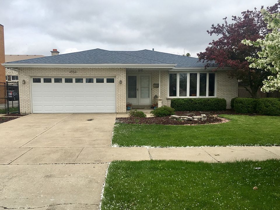 1st image of 4704 W 107th St