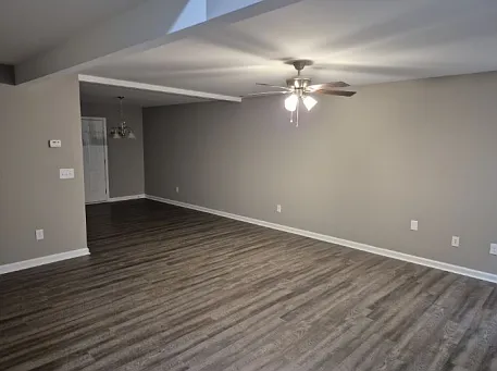 362 Washington Drive, Unit 4 — Photo 3