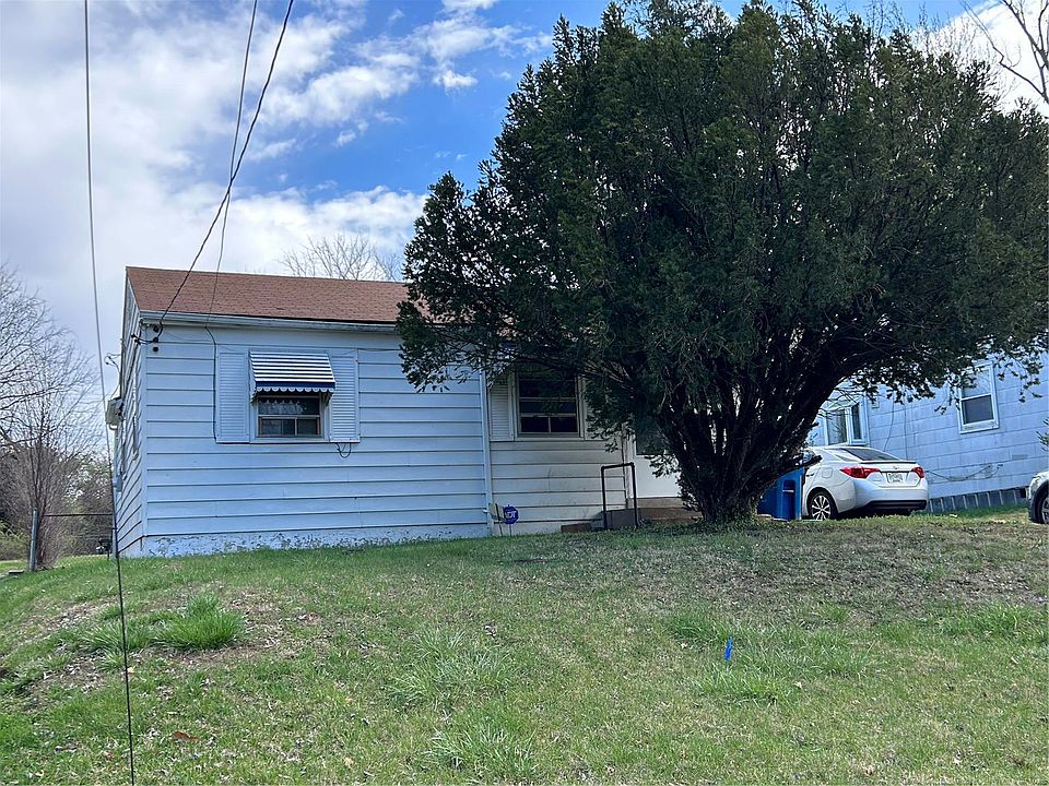 1st image of 736 Beardsley Ct