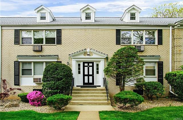 1st image of 9 Oxford Ct APT 7905